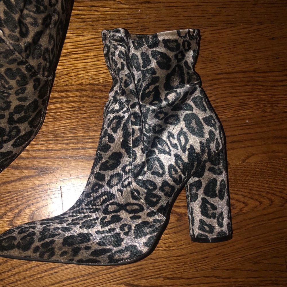 Leopard boots